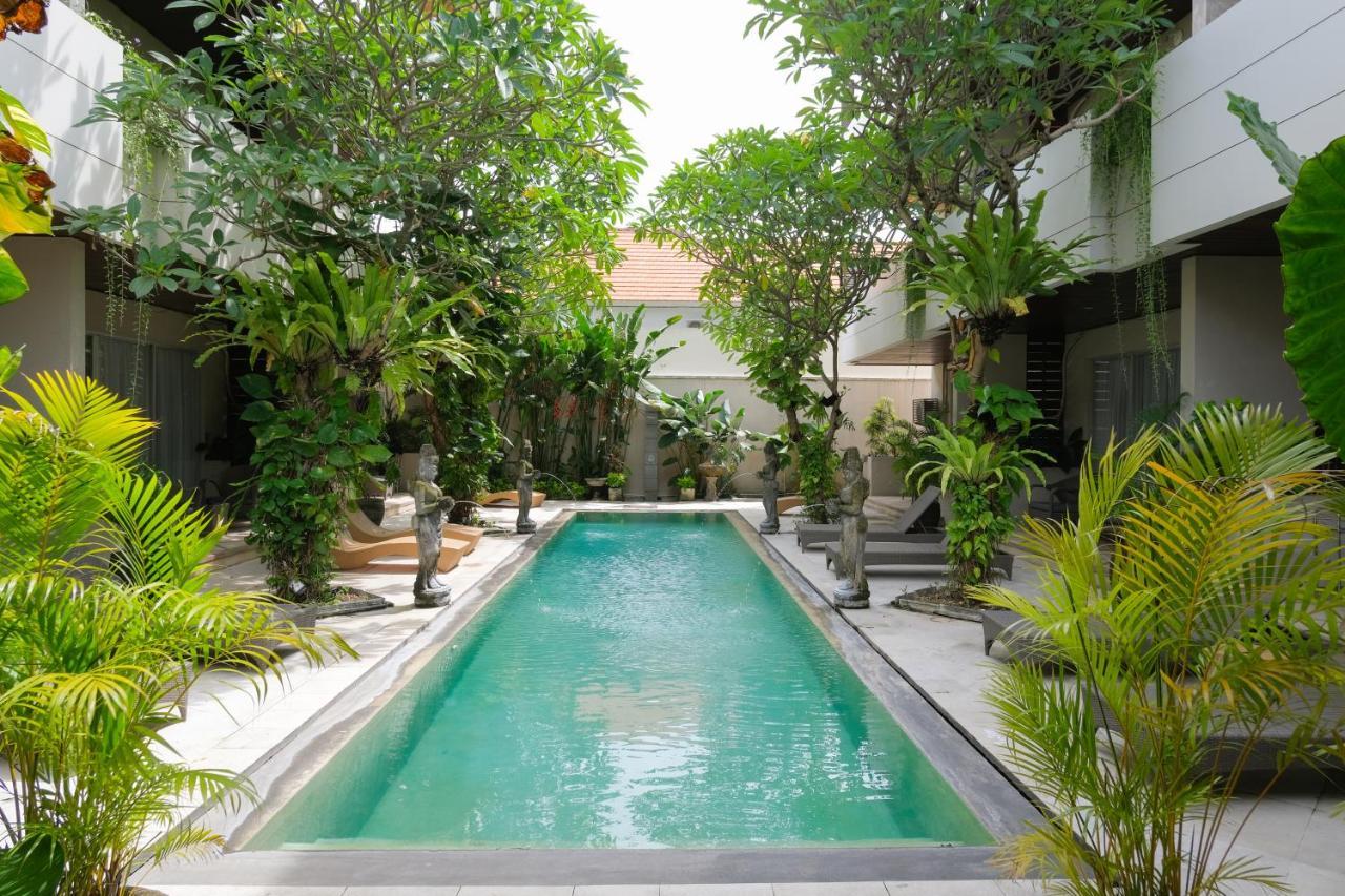 Swiss-Belcourt Sunset Aparthotel Seminyak Exterior foto