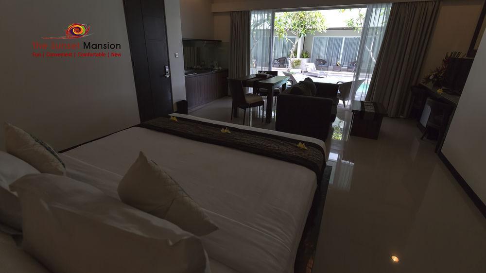 Swiss-Belcourt Sunset Aparthotel Seminyak Exterior foto