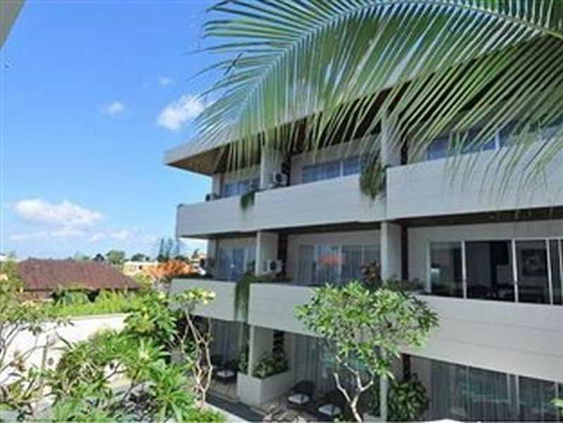 Swiss-Belcourt Sunset Aparthotel Seminyak Exterior foto