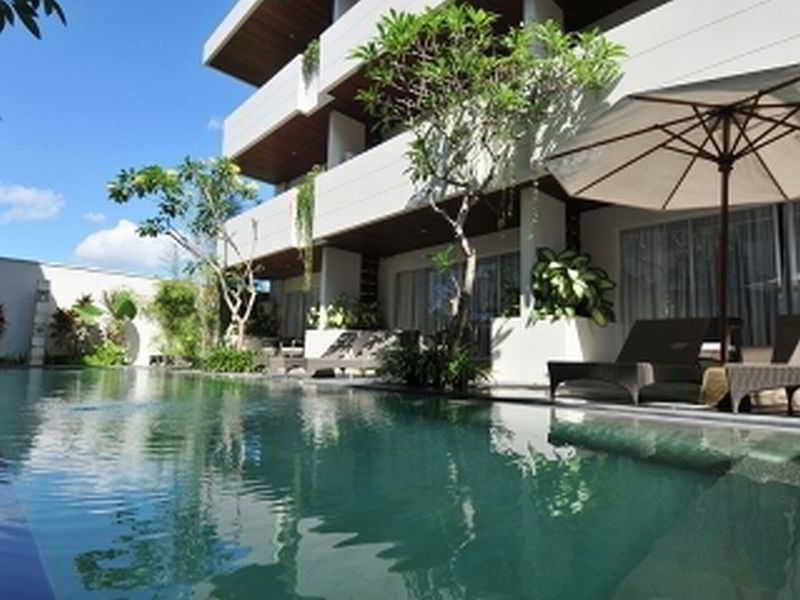 Swiss-Belcourt Sunset Aparthotel Seminyak Exterior foto