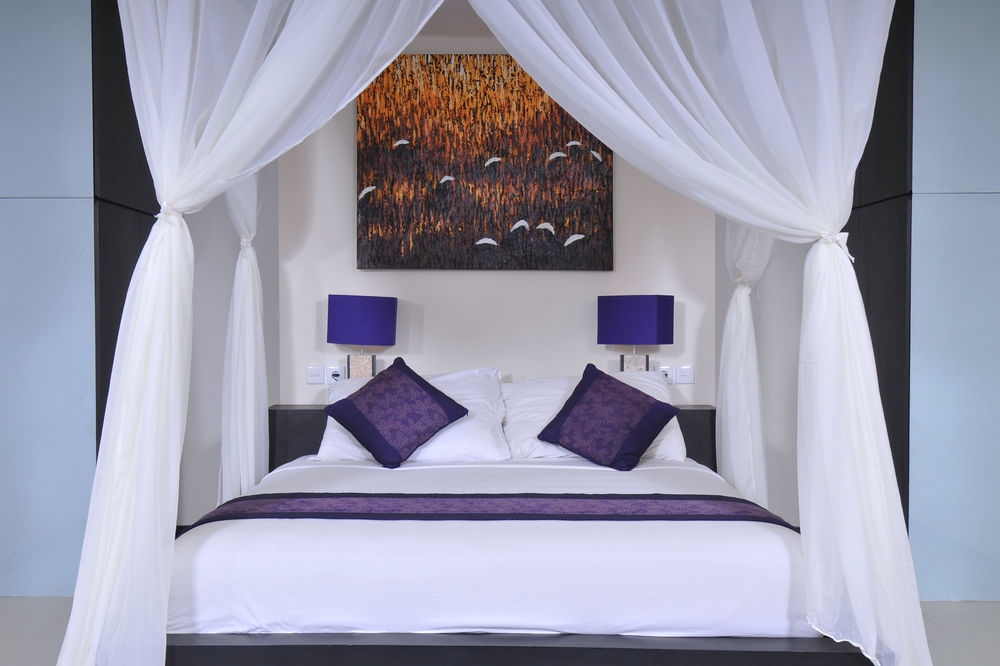 Swiss-Belcourt Sunset Aparthotel Seminyak Exterior foto